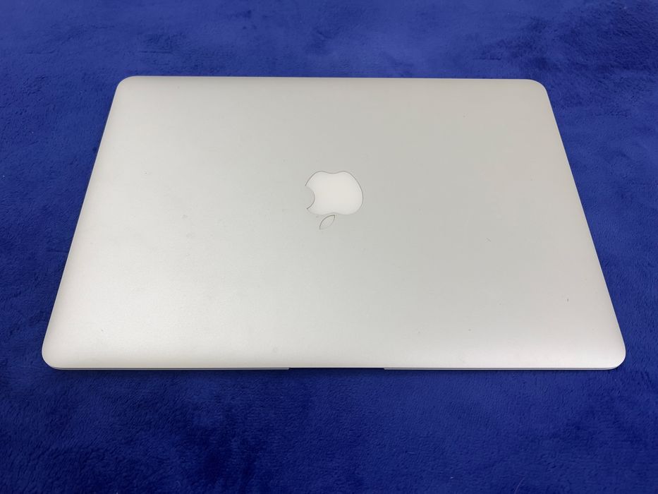 Продам MacBook Air 13”