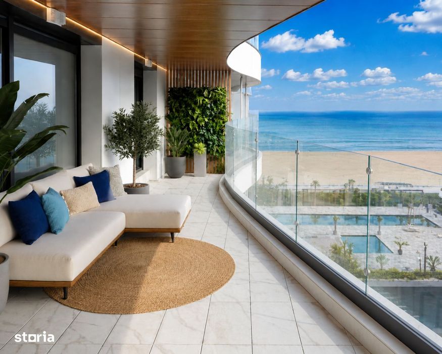 PRIMA LINIE LA MARE cu terasa, piscina si parcare privata | Casa del M — fotografia 1