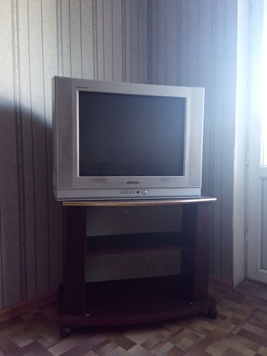 Продам телевизор cosmos