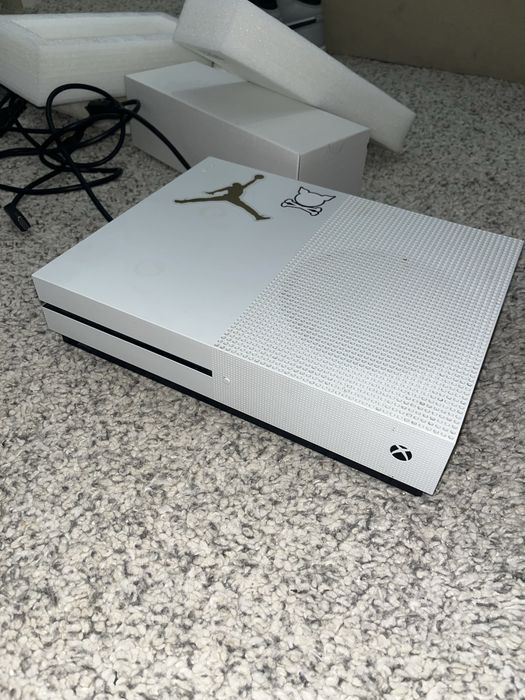 consola Xbox one S 1T