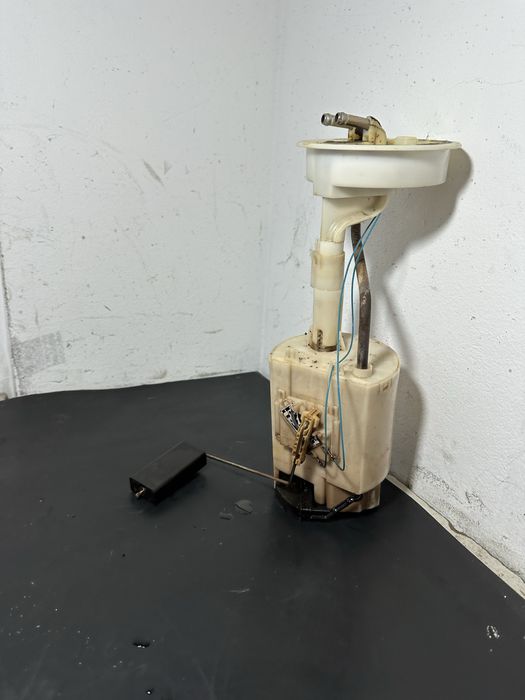 Pompa motorina Volkswagen T4 2.5 TDI 1.9  Rezervor  ACV AJT