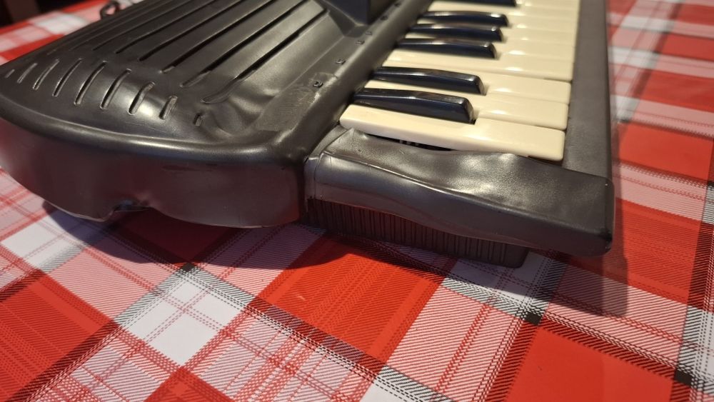 Orga electronica levis electronic keyboard