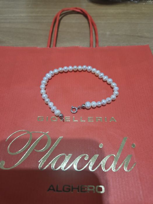 Гривни от истински перли