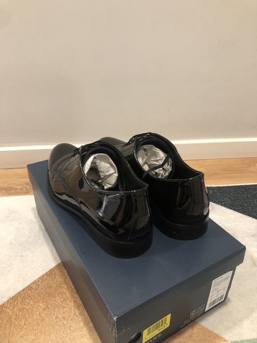 Vand pantofi de Lac (nunta)