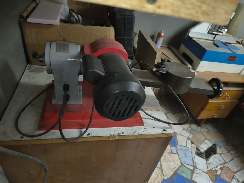 Станок для заточки пил