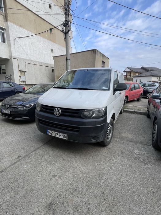 Vand sau schimb Vw transporter 5.1
