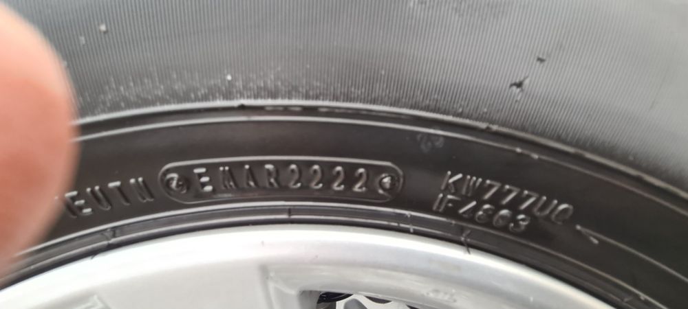 Гум с джанти за сузуки джими самурай Витара 15ц гуми на250 кл 5гуми