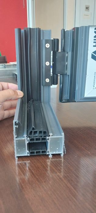 Алюминиевые  витражи