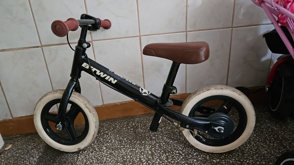 De vanzare balance bike B-twin