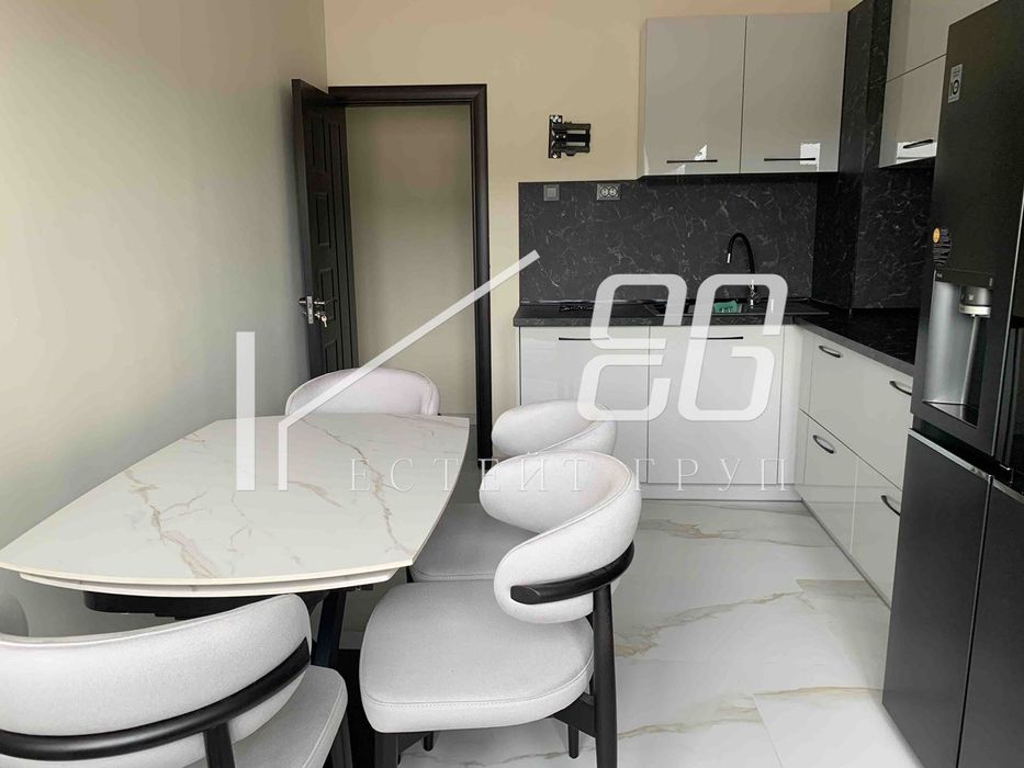 Продава се Четиристаен апартамент в Варна, Владислав Варненчик - 112 кв.м за 910 €/кв.м - Снимка #2