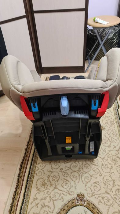 Столче за кола Bebeconfort Iseos Neo+