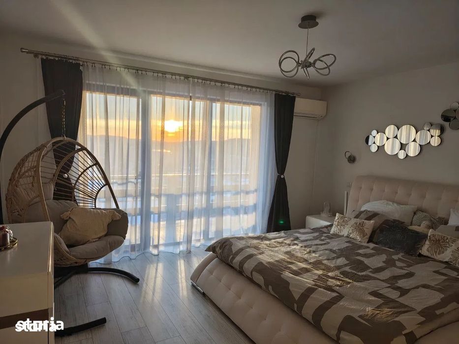 Duplex de vanzare de 140mp , teren 365mp zona : Floresti Narciselor