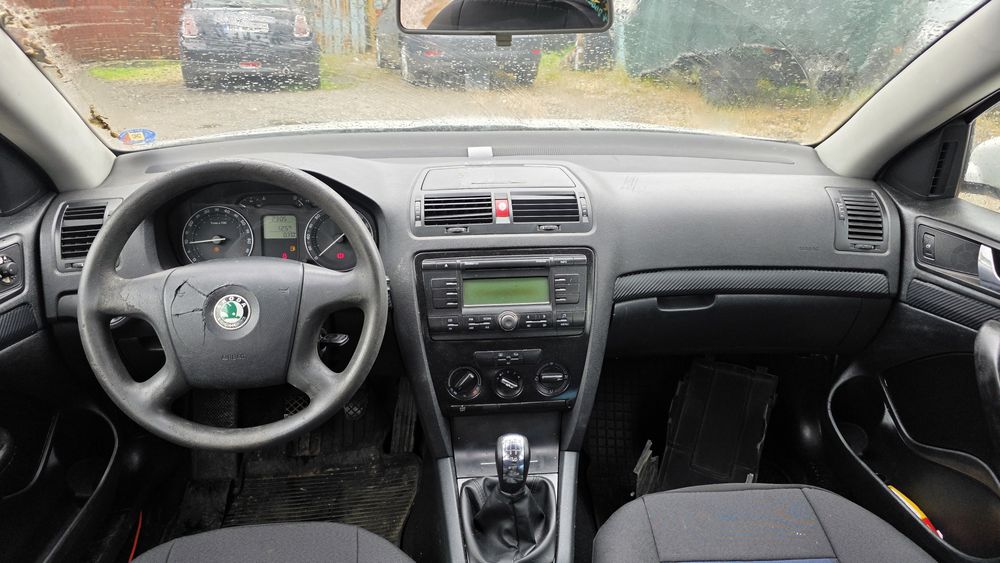 Vand skoda octavia 2 motor 1.4 bca   benzina