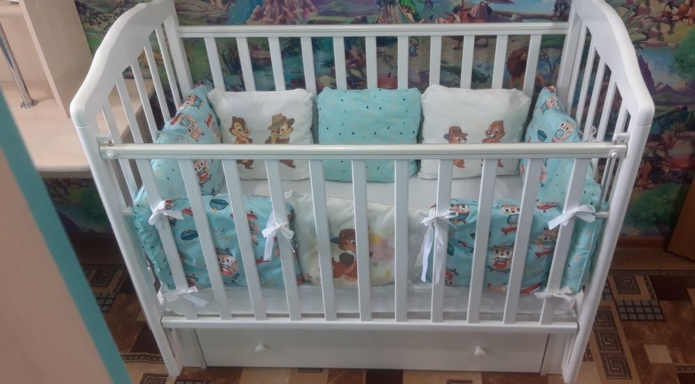 Детская кроватка