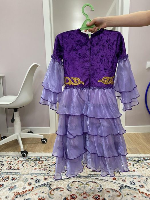 Продам нацональный костюм для девочки