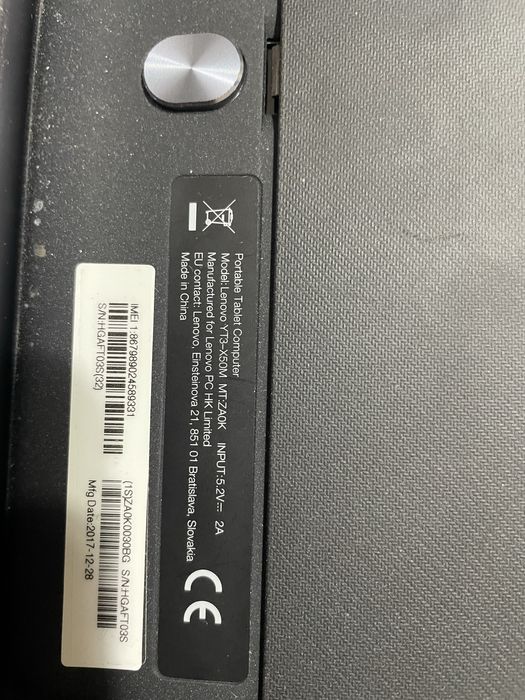 Продавам таблет LENOVO YOGA 10’