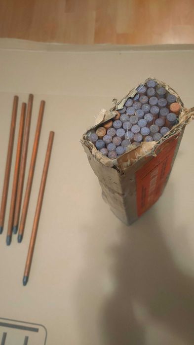 Продавам въгленови електроди