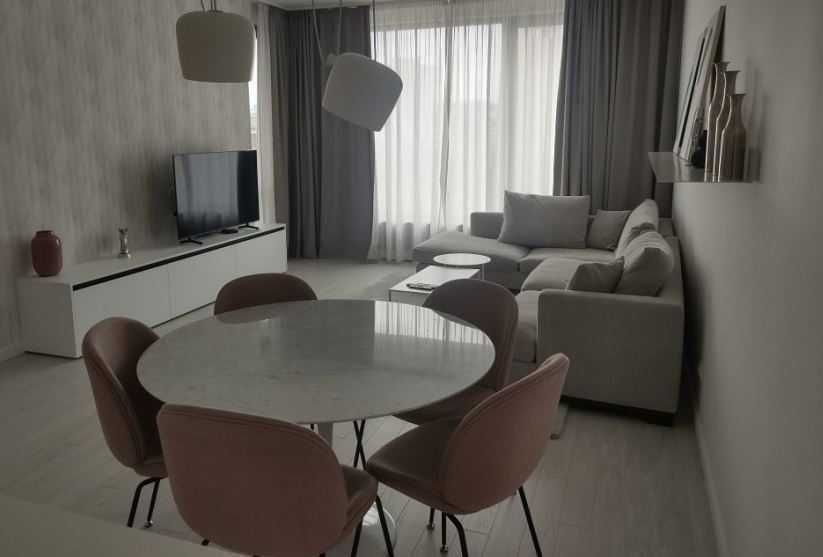 Продава се Тристаен апартамент в София, Гоце Делчев - 106 кв.м за 1944 €/кв.м - Снимка #2