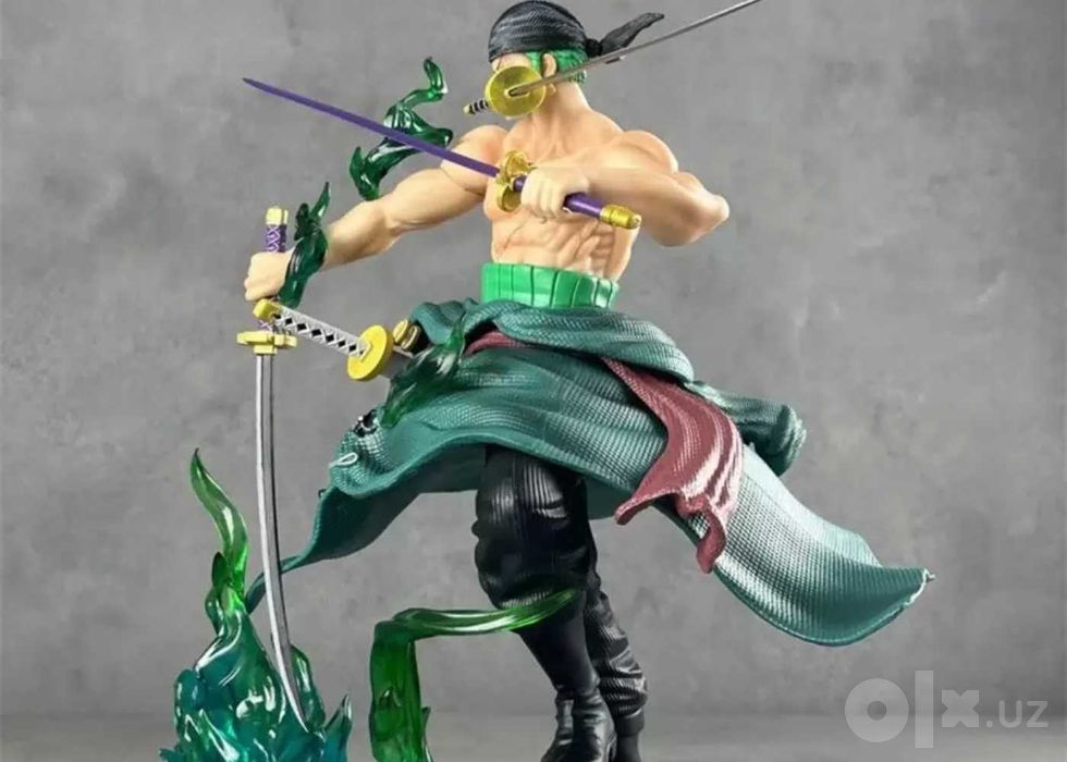 фигурка легендарного мечника из «One Piece»