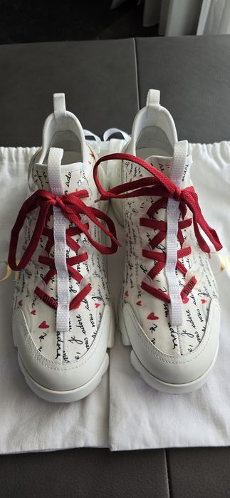 Оригинални дамски маратонки марка DIOR !