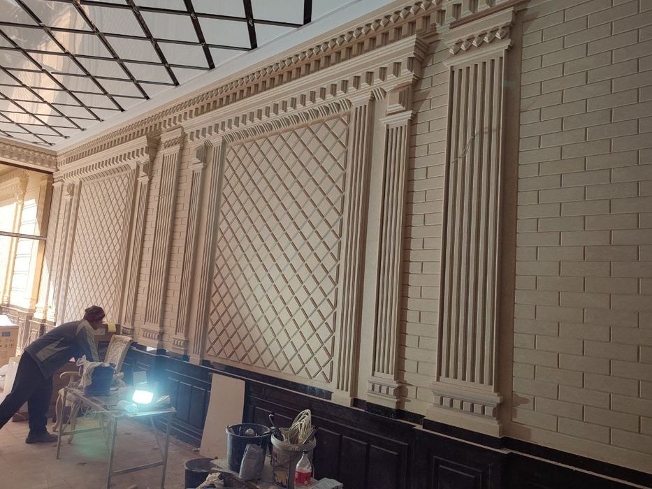 Мастера по фасадам из травертина и гранита