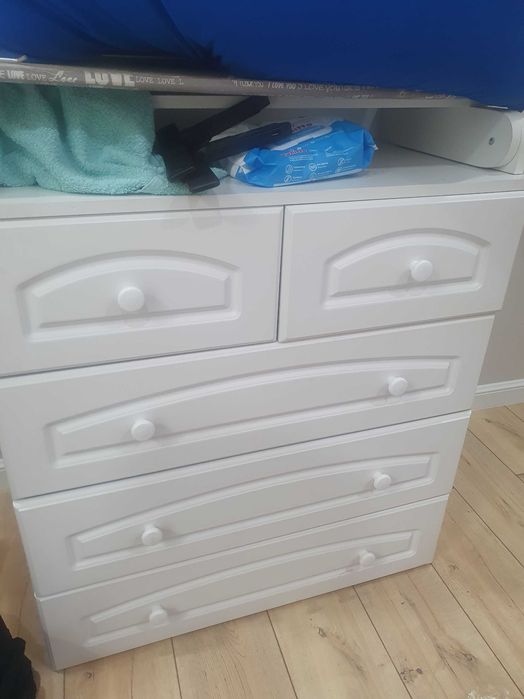 Пеленальный столик