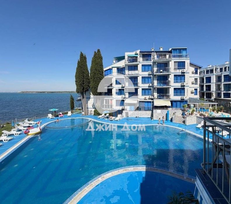Продава се Двустаен апартамент в Поморие - 61 кв.м за 1460 €/кв.м - Снимка #10