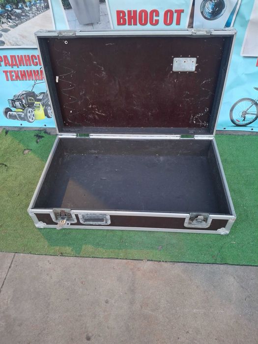 Кейс за аудио техника