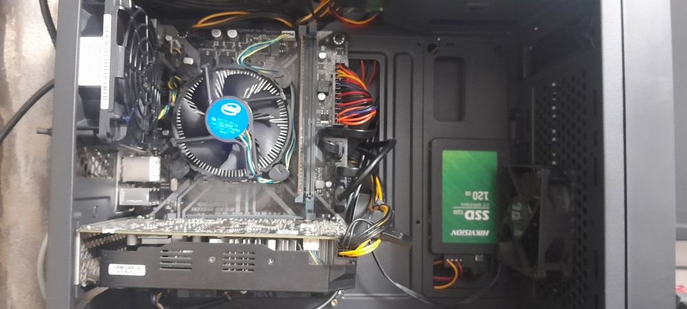 Продам системный блок Core i5 8500
