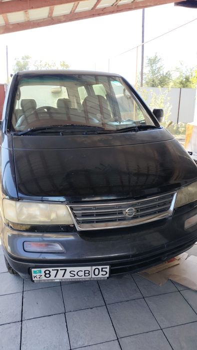 Продам автомобиль Ниссан ларго