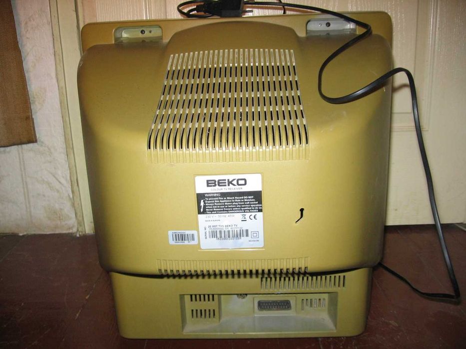 Два кинескопни телевизора Beko и Sony trinitron