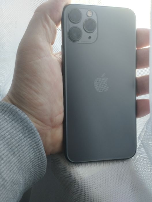 Айфон 11 про 64гега