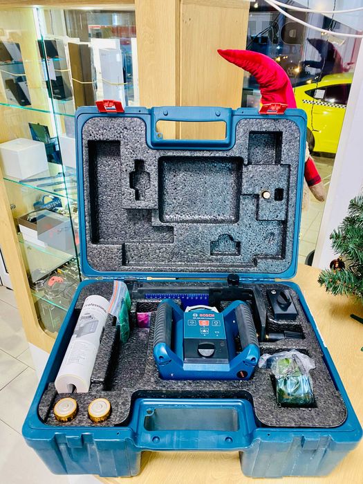 ЧИСТО НОВ !!! Ротационен лазер Bosch GRL 300 HVG, 532 nm, 300 м