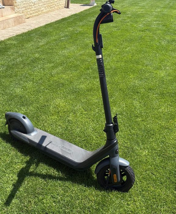 Trotineta electrica Ninebot E2 Pro