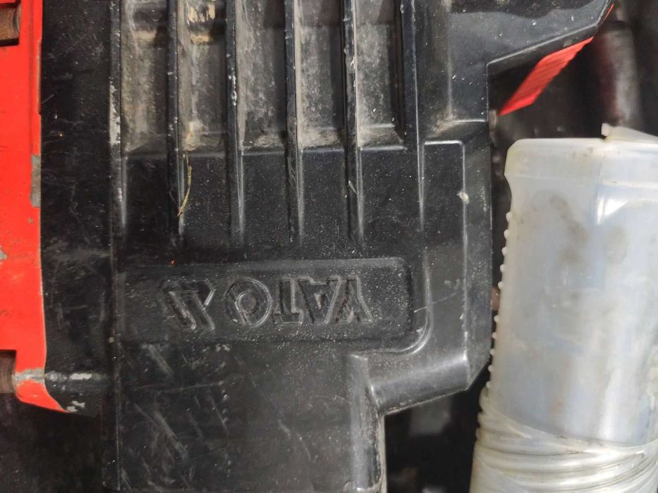 Къртач YATO-82002, 70 J, HEX, 1600 W