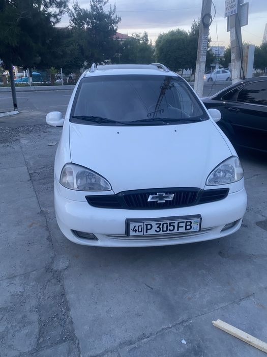 Mashina xolati yaxshi kuzovida ozgina ishi bor