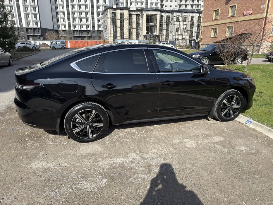 BYD chazor 120km flagship 2025 11 oy 6400km