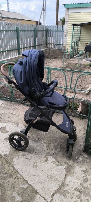 Продаётся коляска детская.