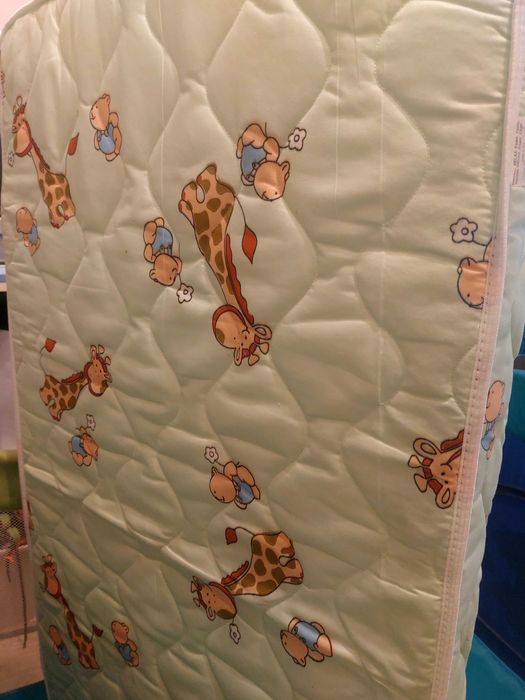 Матрак за детска кошара