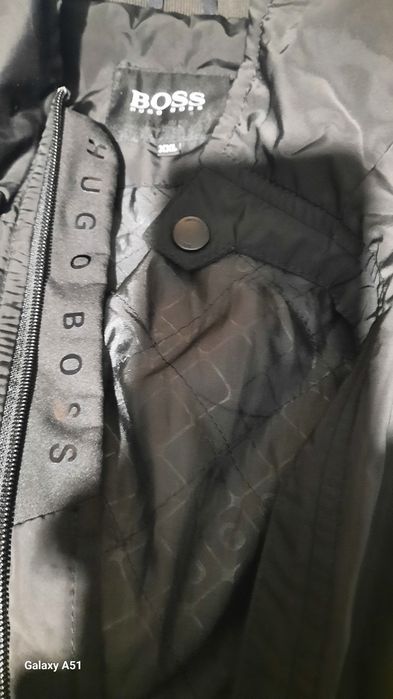Куртка= бомбер Hugo Boss