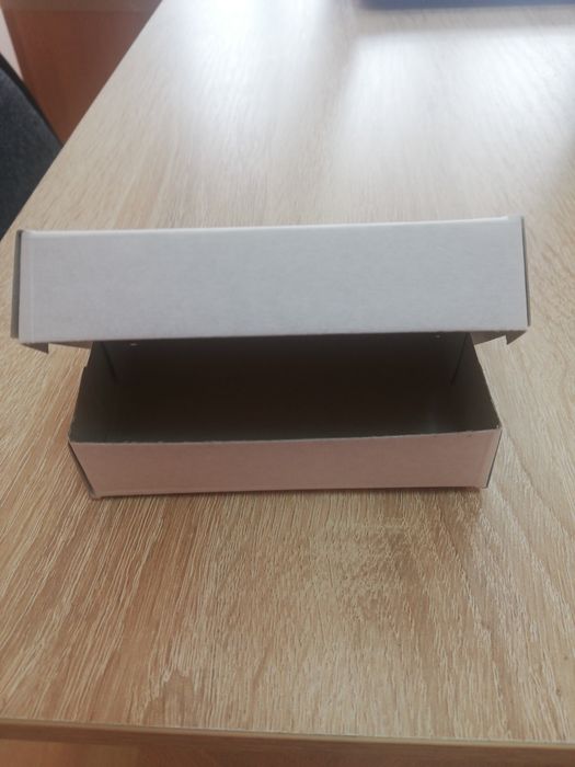 Коробки для подарки