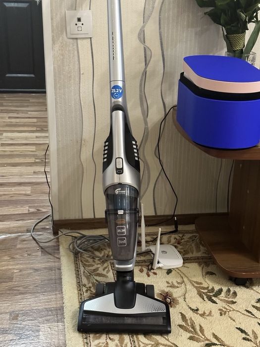 Беспроводной пылесос Philips PowerPro Aqua