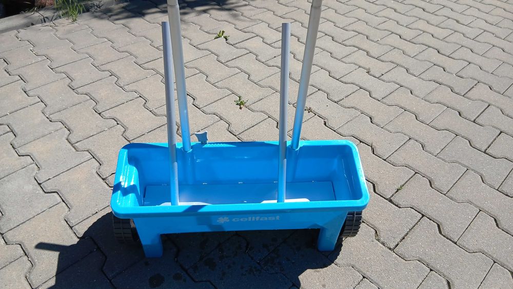 Dispozitiv imprastiat seminte/ ingrasaminte