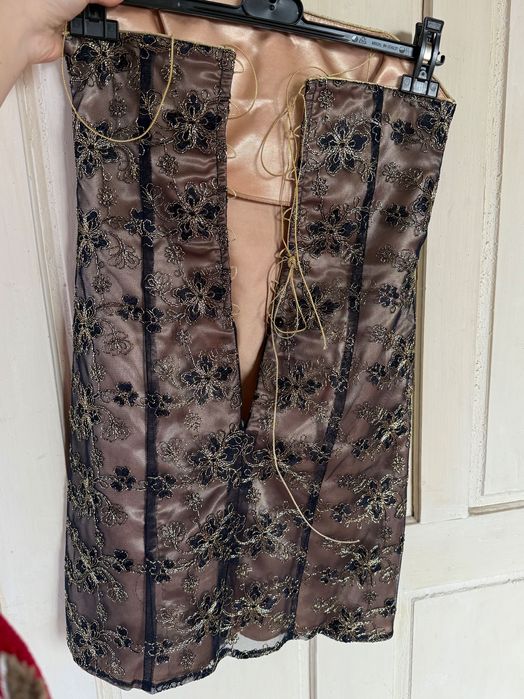 Официална къса рокля