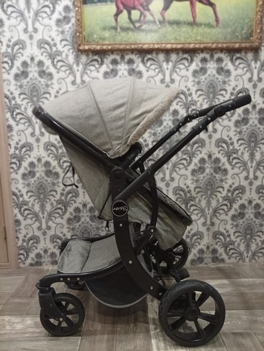 Продам детскую коляску