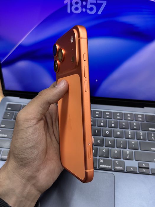 iPhone 17 Pro Max 256 Orange 100%