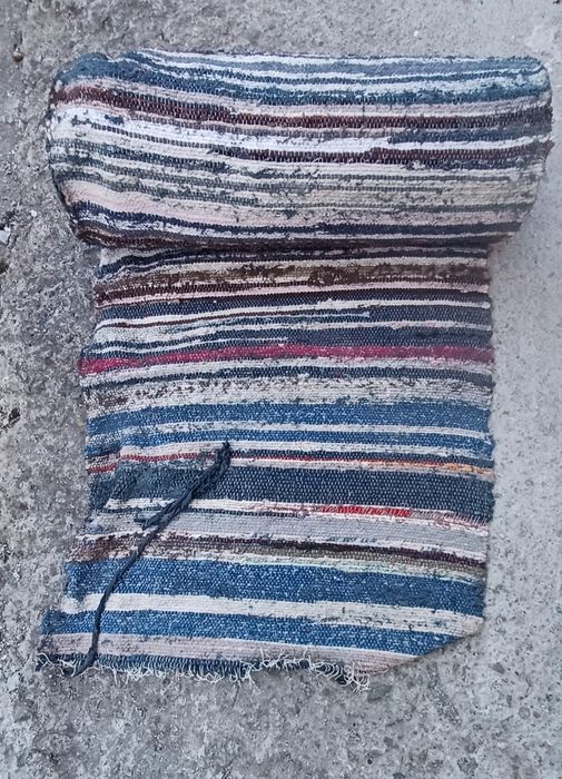 Covoare tradiționale țărănești  presuri țesute manual