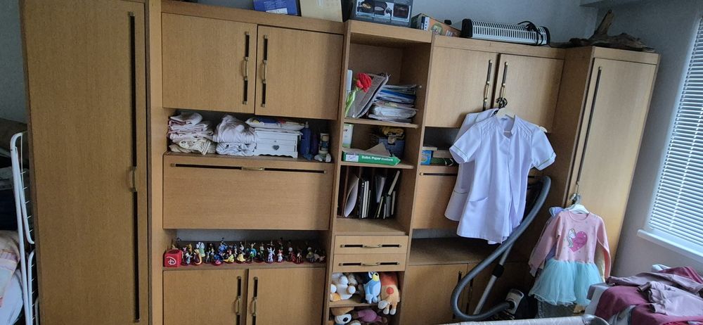 Секция стара в отлично състояние