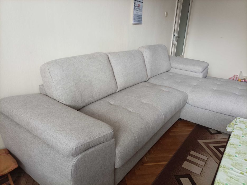 Продавам малко използван диван Валенсия покет