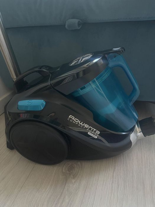 Vând aspirator fara sac Rowenta